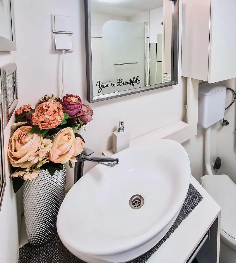 Apartmán Modern Flat With Perfect Location