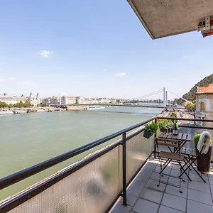  Apartament Luxury With A Beautiful View For The Danube River