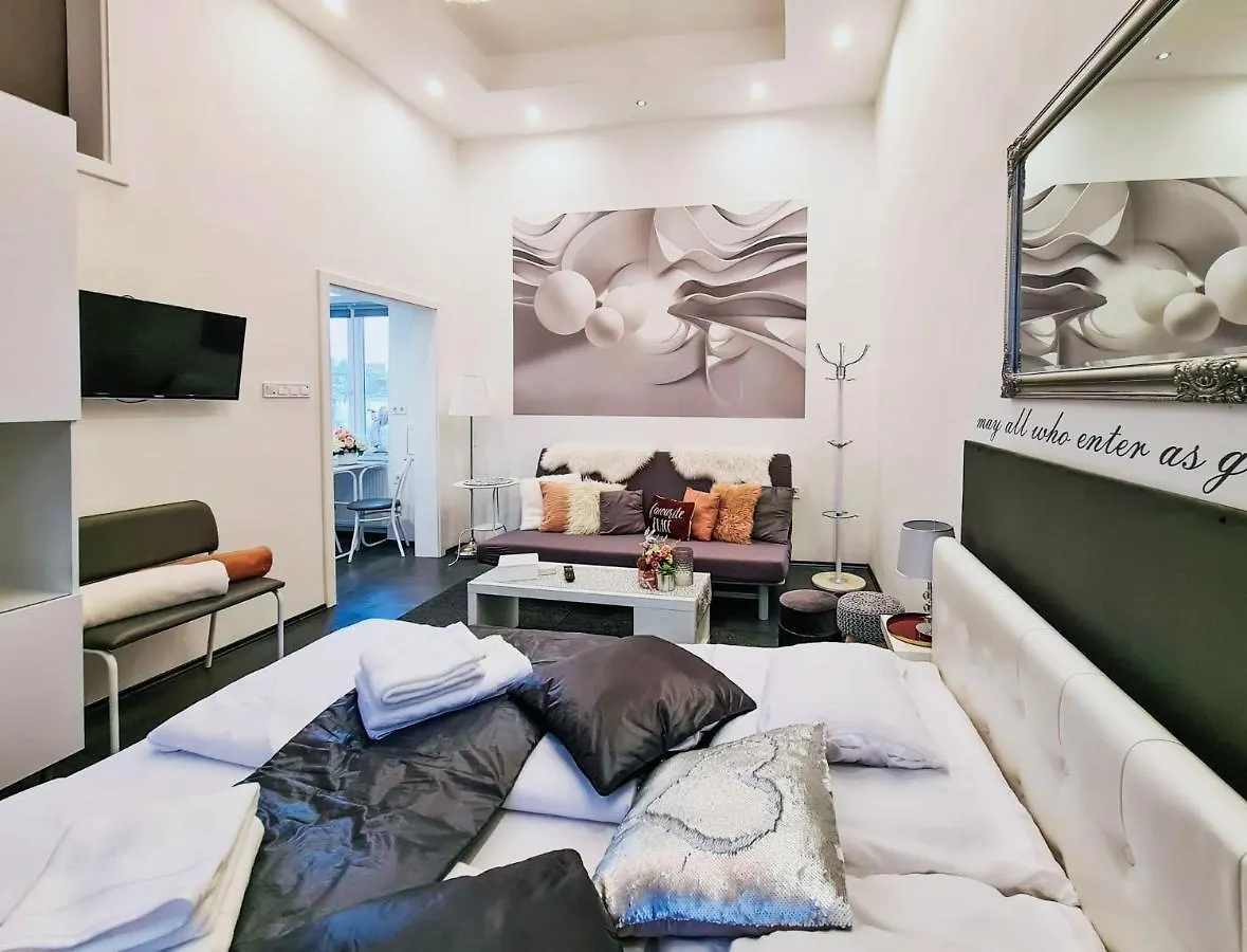 Modern Flat With Perfect Location
