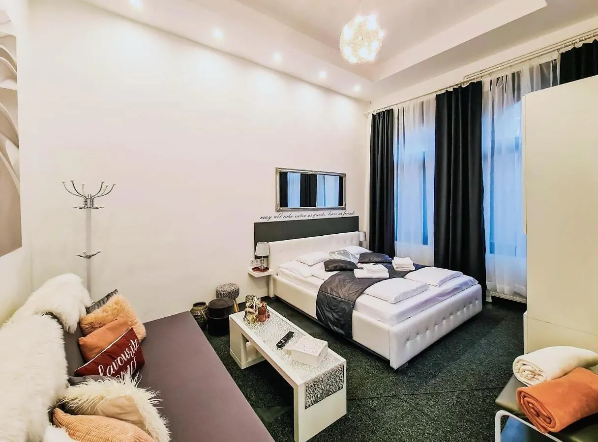 Modern Flat With Perfect Location شقة بودابست